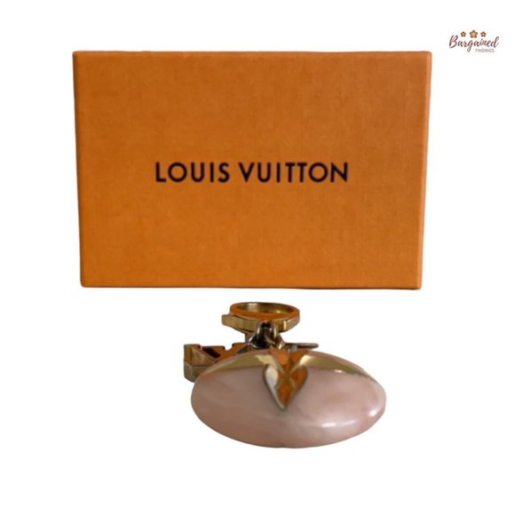 Authentic LOUIS VUITTON Rose Acetate Hollow Flower Vellur Key Holder Bag Charm - Picture 5 of 10